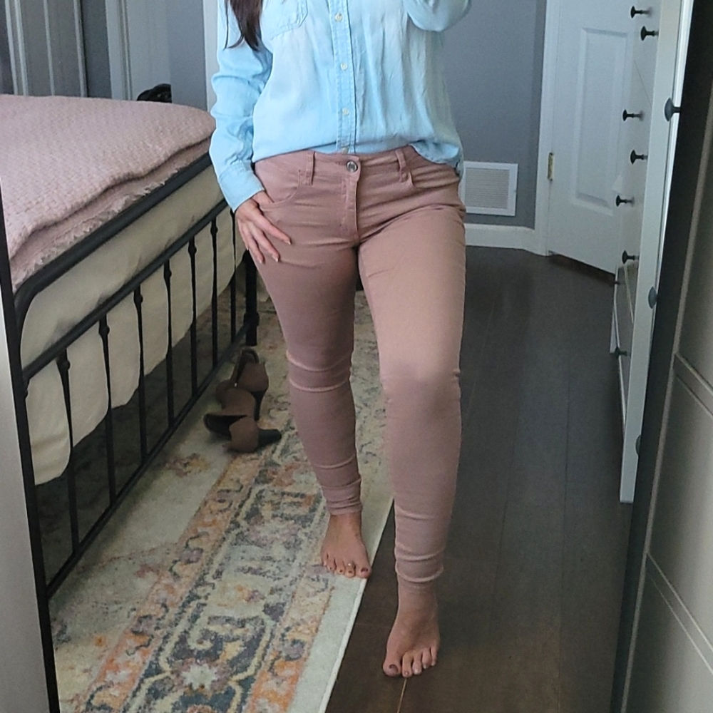 NWOT AEO Mauve Super Stretch Sateen Jegging